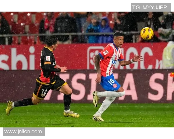 特巴斯回应西甲海外赛转播未见球员抗议画面强调内容应聚焦足球本身 特巴斯回应西甲海外赛转播未见球员抗议画面强调内容应聚焦足球本身